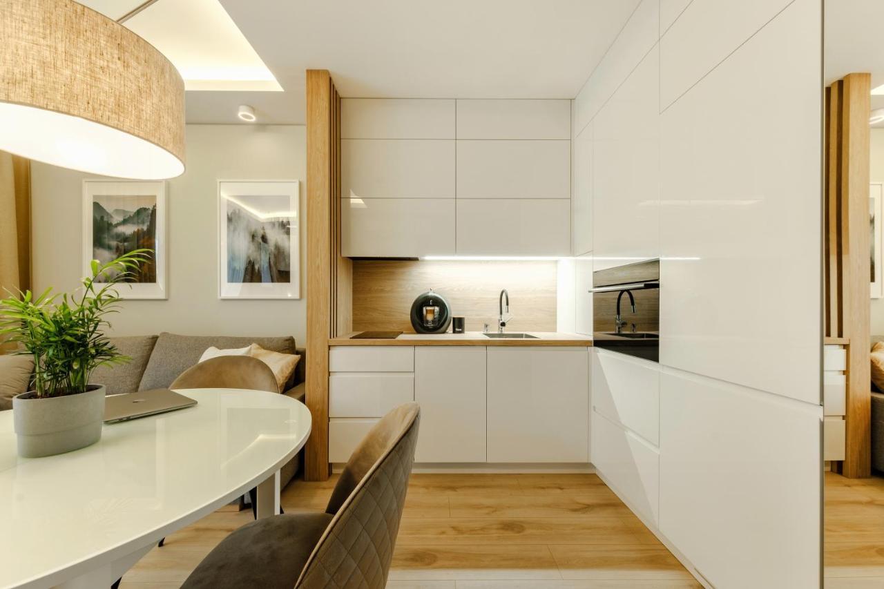 Apartment Wola, Wi-Fi, Smart Lock, Air Condition Varšava Exteriér fotografie