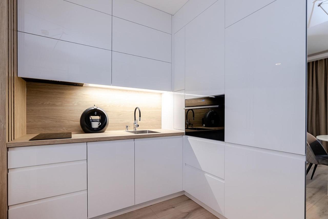 Apartment Wola, Wi-Fi, Smart Lock, Air Condition Varšava Exteriér fotografie